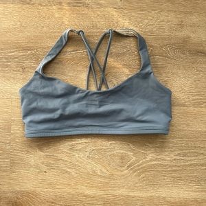 Lululemon free to be sports bra
